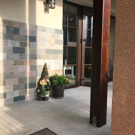 Uphill Residence Sinaia Luaran gambar