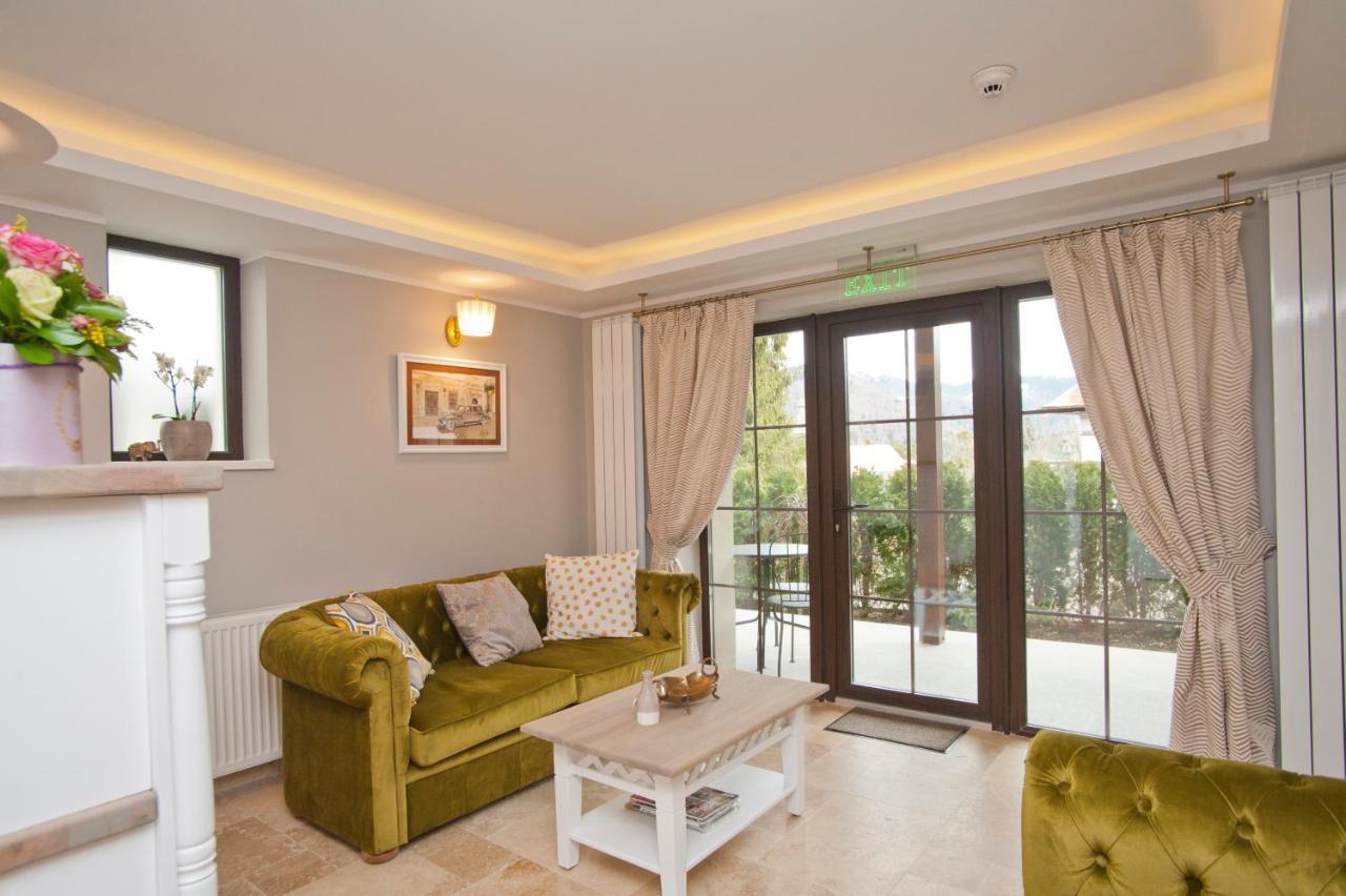Uphill Residence Sinaia Luaran gambar